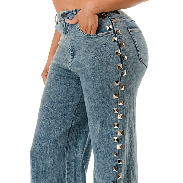 High stretch Wide leg Side slit studded jeans