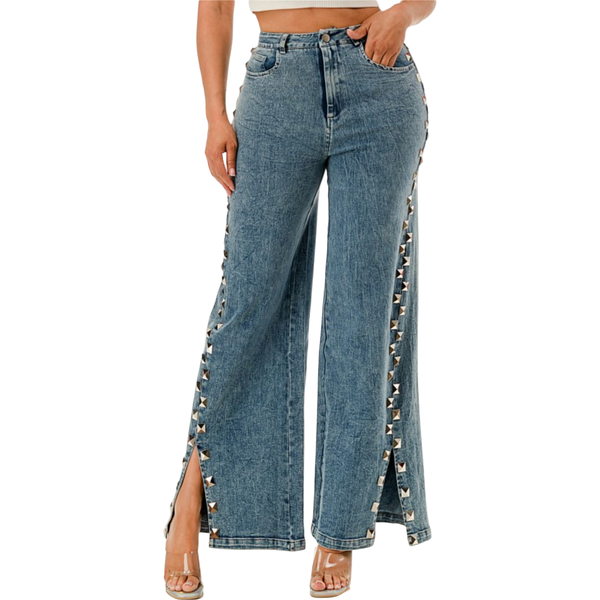 High stretch Wide leg Side slit studded jeans